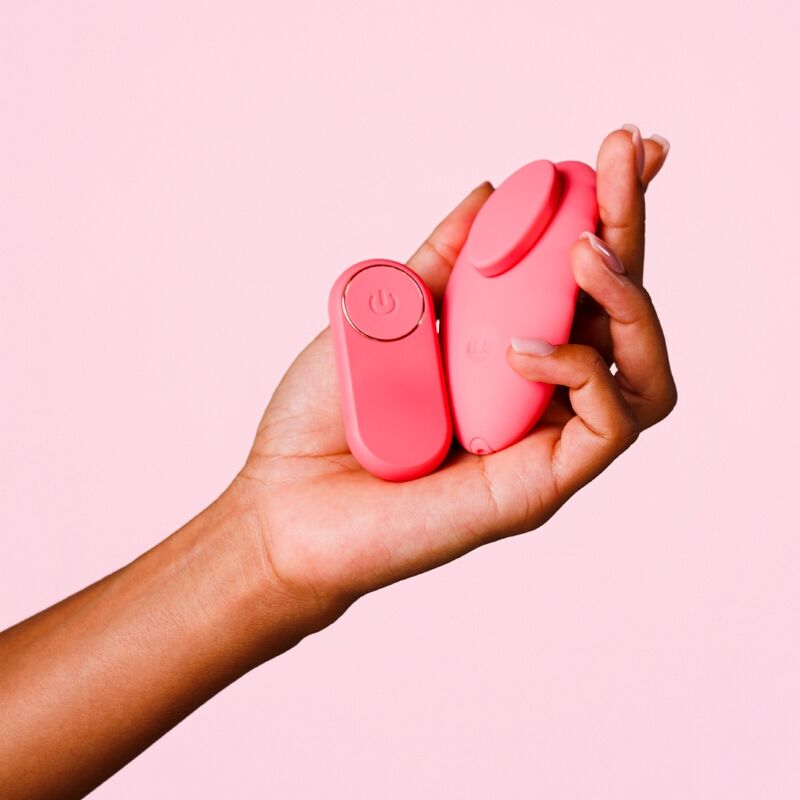 JE JOUE - ILY PANTY VIBE VIBRADOR ÍNTIMO CON CONTROL REMOTO