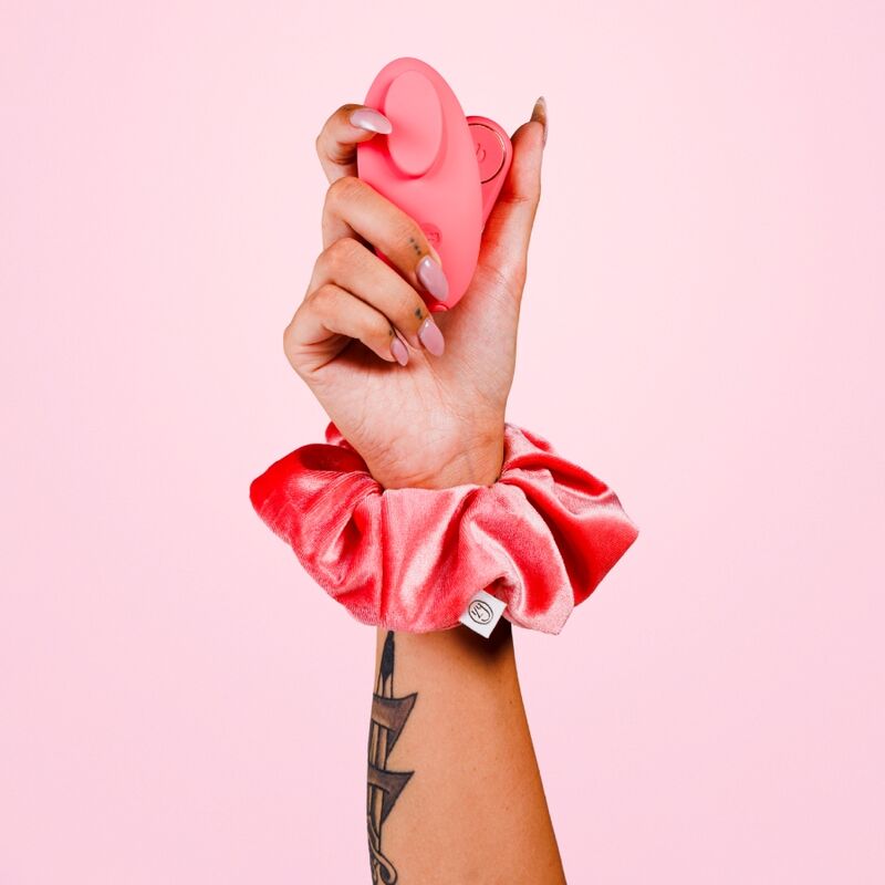 JE JOUE - ILY PANTY VIBE VIBRADOR ÍNTIMO CON CONTROL REMOTO